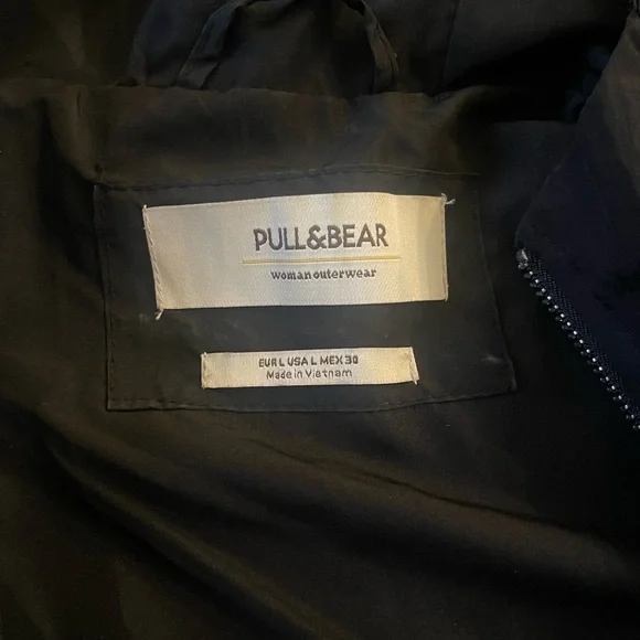 Pull&Bear Black Windbreaker Jacket - Picture 4 of 4